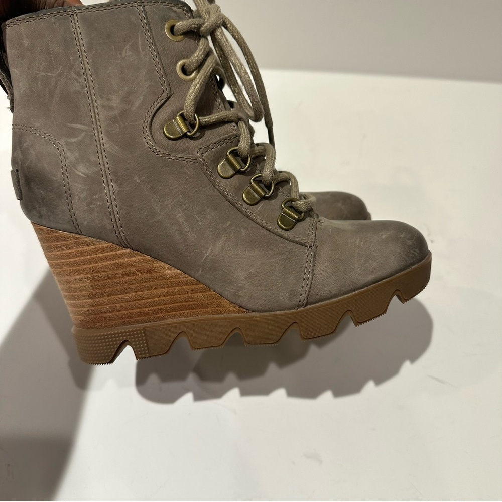 Sorel Women's Joan Uptown Lace Boots - Picture 4 of 8